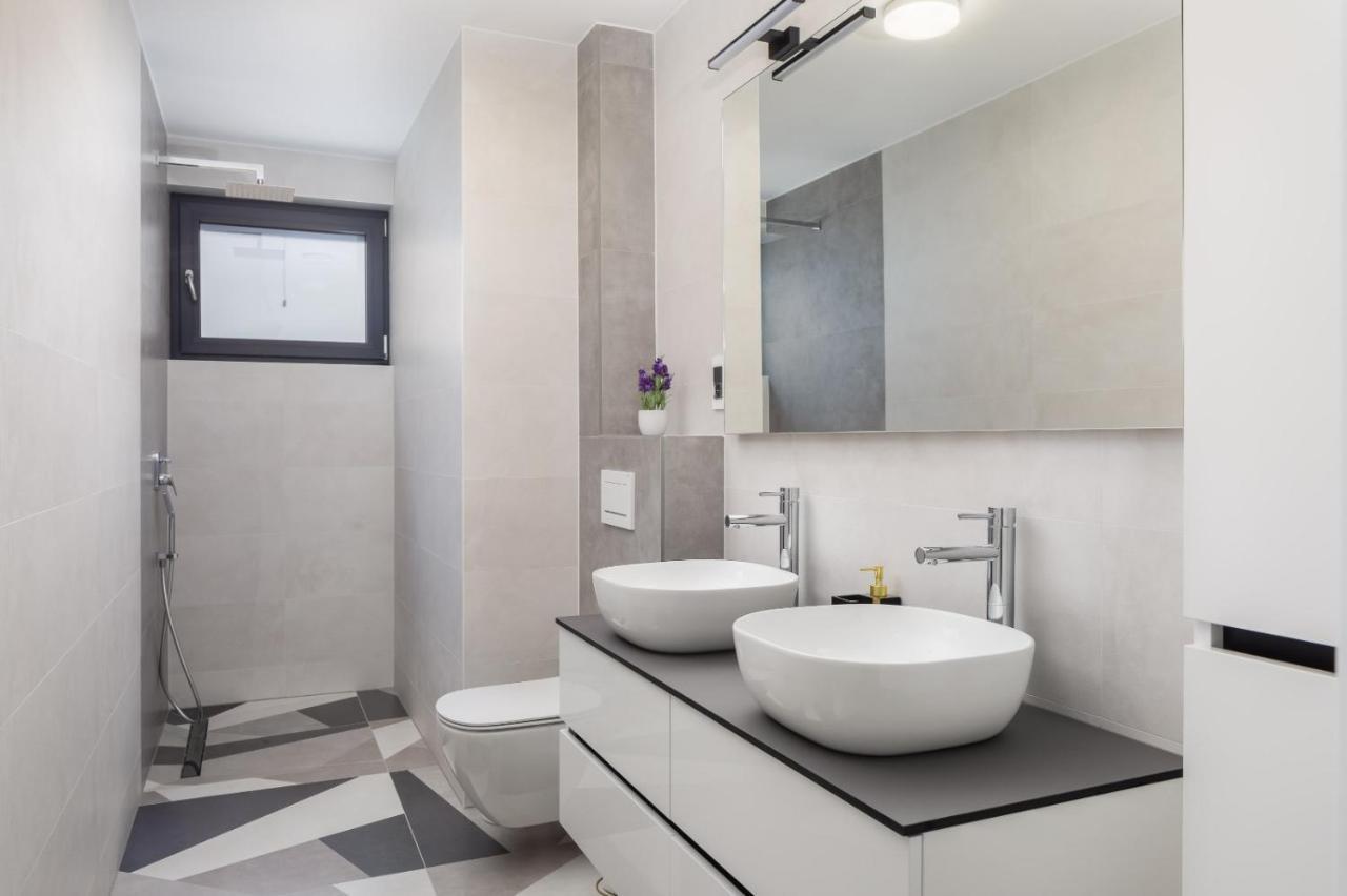 Luxury Apartment Sea Pakoštane Buitenkant foto